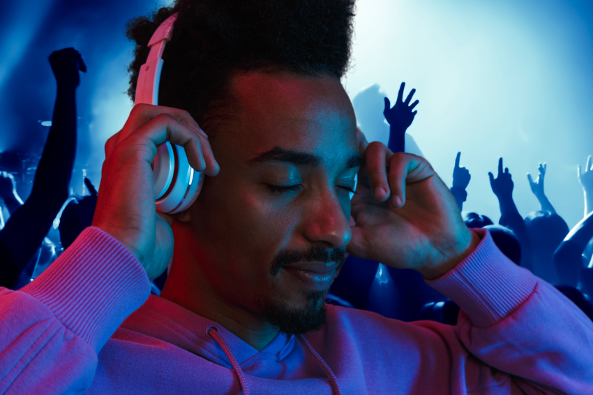 Cómo Internet Cambió la Música para Siempre (y por qué aún no entendemos del todo lo que viene)